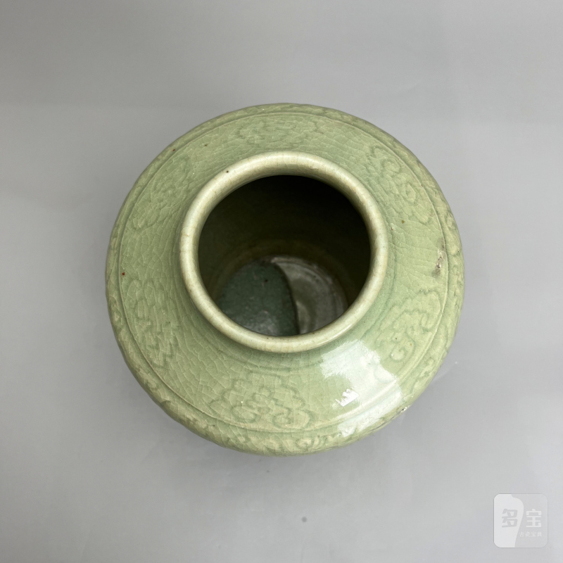 明代 龙泉青釉刻花罐 - 图9